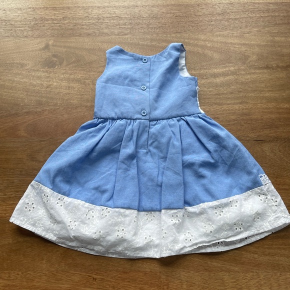 Baby Blue and White Dress with Bow - Picture 6 of 10